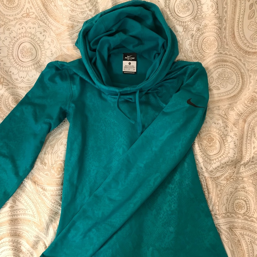 Nike Dri-Fit Pullover Hoodie
